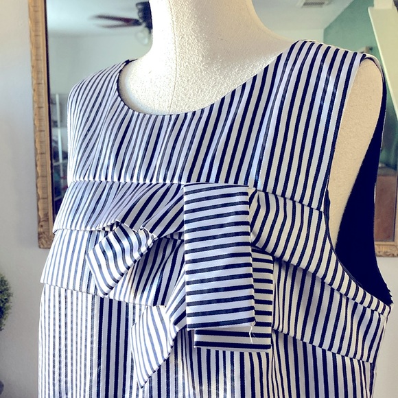 Banana Republic - Picture 2 of 5